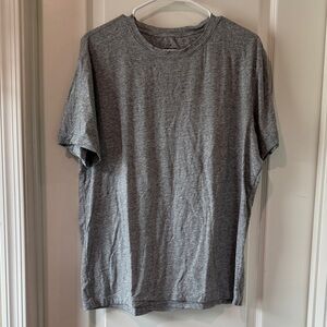 Fabletics Classic Gray Short Sleeve Tee / A46